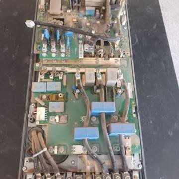 ABB ACS800 100 HP en tablero de industria petrolera — foto 4 de 14