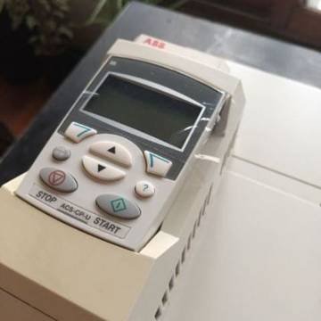 ABB ACS850 60 HP — foto 1 de 11