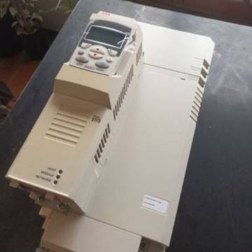 ABB ACS850 60 HP — foto 2 de 11