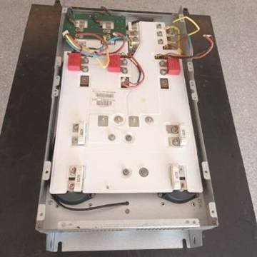 Allen-Bradley PowerFlex 700 60 HP — foto 6 de 19