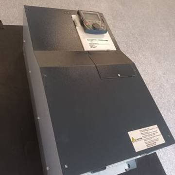 Allen-Bradley PowerFlex 700 60 HP — foto 19 de 19