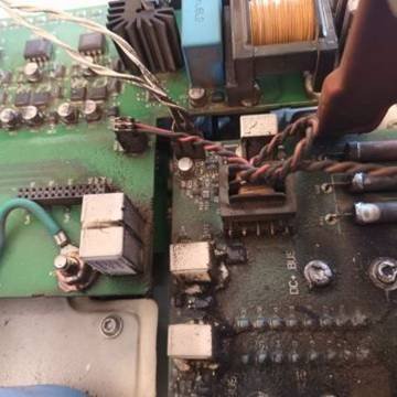 Allen-Bradley PowerFlex 755 150 HP — foto 4 de 18