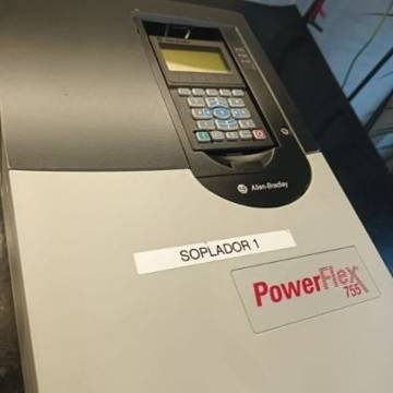 Allen-Bradley PowerFlex 755 40 HP — foto 2 de 9