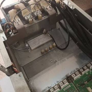 Danfoss VLT 5000 200 HP — foto 11 de 20