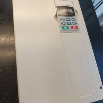 Delta VFD-B 30 HP — foto 1 de 9
