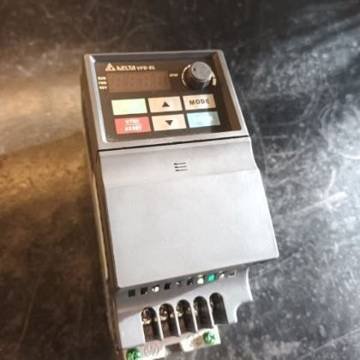 Delta VFD-EL 1 HP — foto 1 de 4