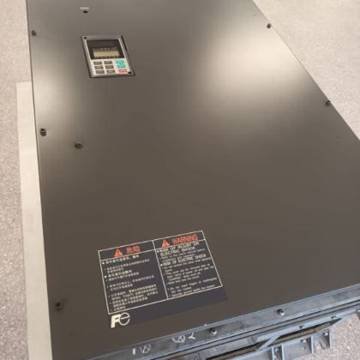 Fuji Electric FRENIC 5000G 200 HP — foto 1 de 20