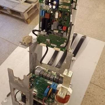 Nidec Leroy-Somer POWERDRIVE 300 HP — foto 5 de 11