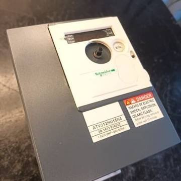 Schneider Altivar 312 2 HP — foto 1 de 5