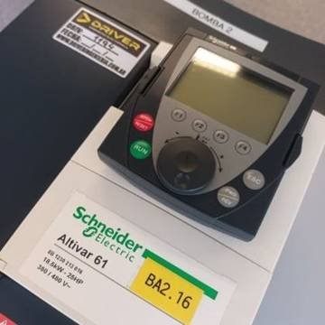 Schneider Altivar 61 25 HP — foto 2 de 10