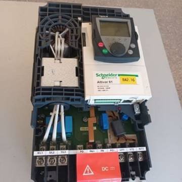 Schneider Altivar 61 25 HP — foto 10 de 10