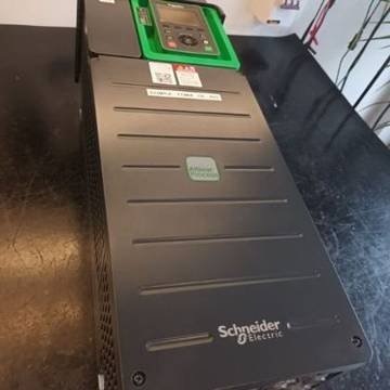 Schneider Altivar 630 25 HP — foto 1 de 5