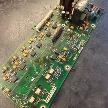 Siemens Micromaster 430 40 HP — foto 3 de 7