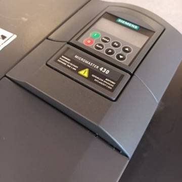 Siemens Micromaster 430 40 HP — foto 14 de 14