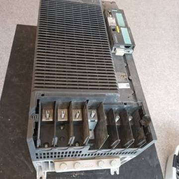 Siemens Sinamics 100 HP en tablero de industria petrolera — foto 6 de 14