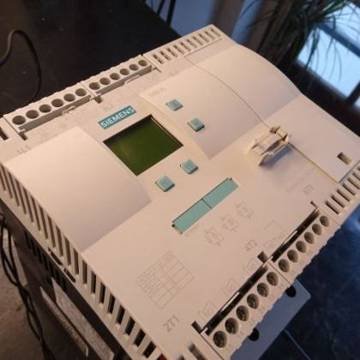 Siemens SIRIUS 3RW4426 — foto 1 de 3