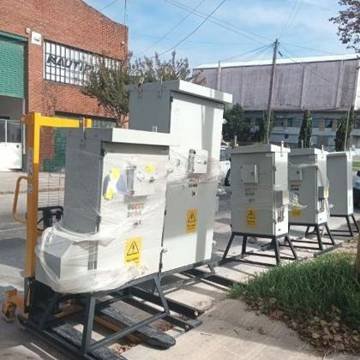 Siete tableros de 100 y 200 HP de industria petrolera — foto 5 de 5